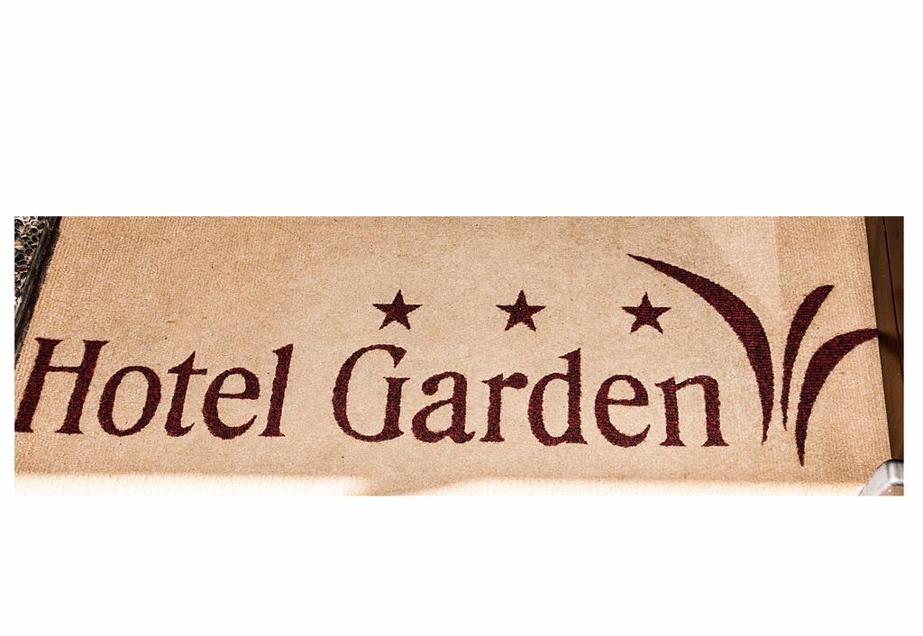 Hotel Garden 리몬네술가르다 외부 사진
